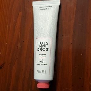Perfectly Posh Toes Before Bros Footmask